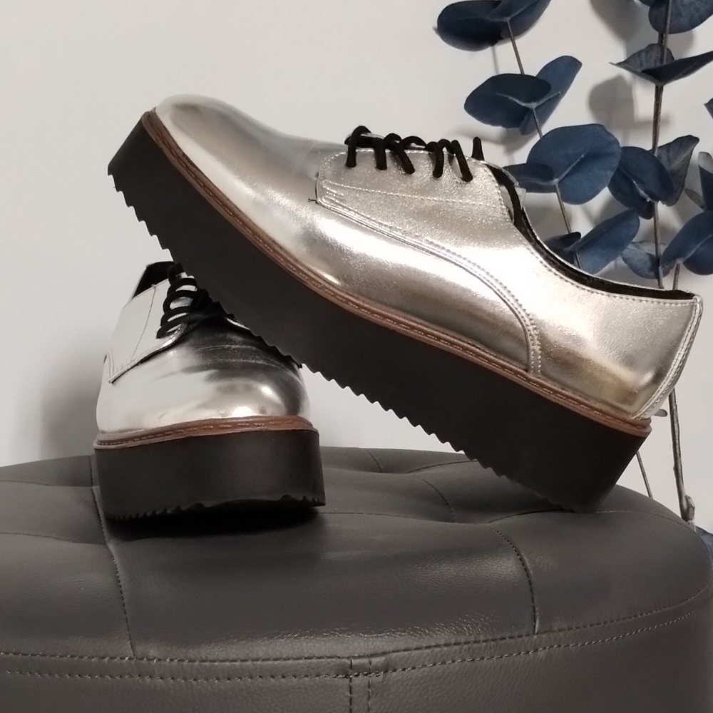 MADDEN GIRL SILVER PLATFORM OXFORD